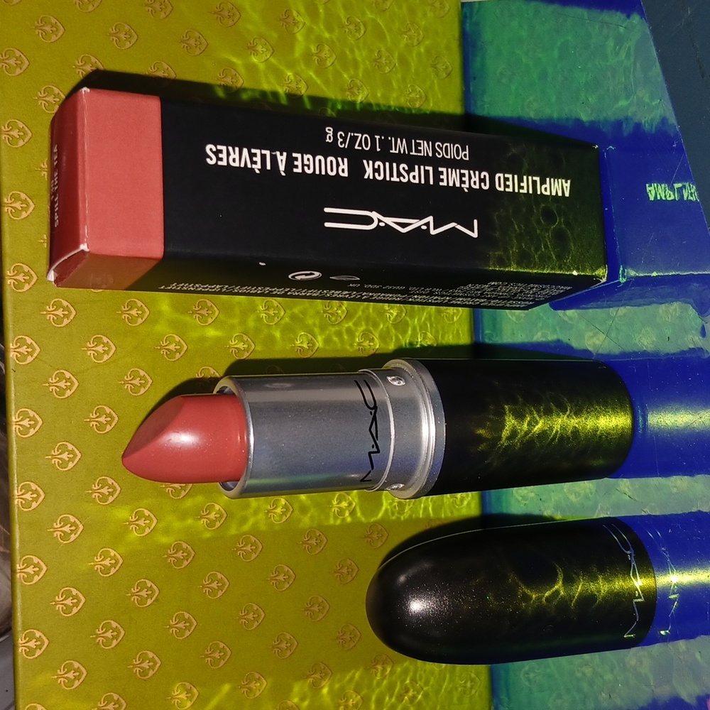 3/$30 NIB MAC Amplified Creme Lipstick - Spill the Tea